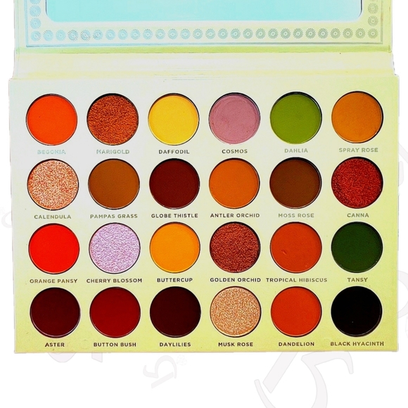 Floral Vintage Palette by Ace Beautē - Picture 9 of 9